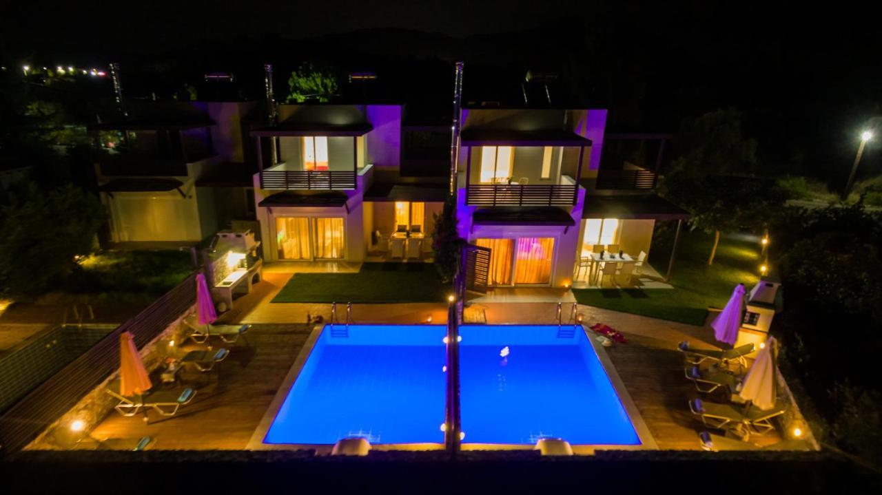Next To Haraki Beach , Taverns Bars & 10 To Lindos ภายนอก รูปภาพ